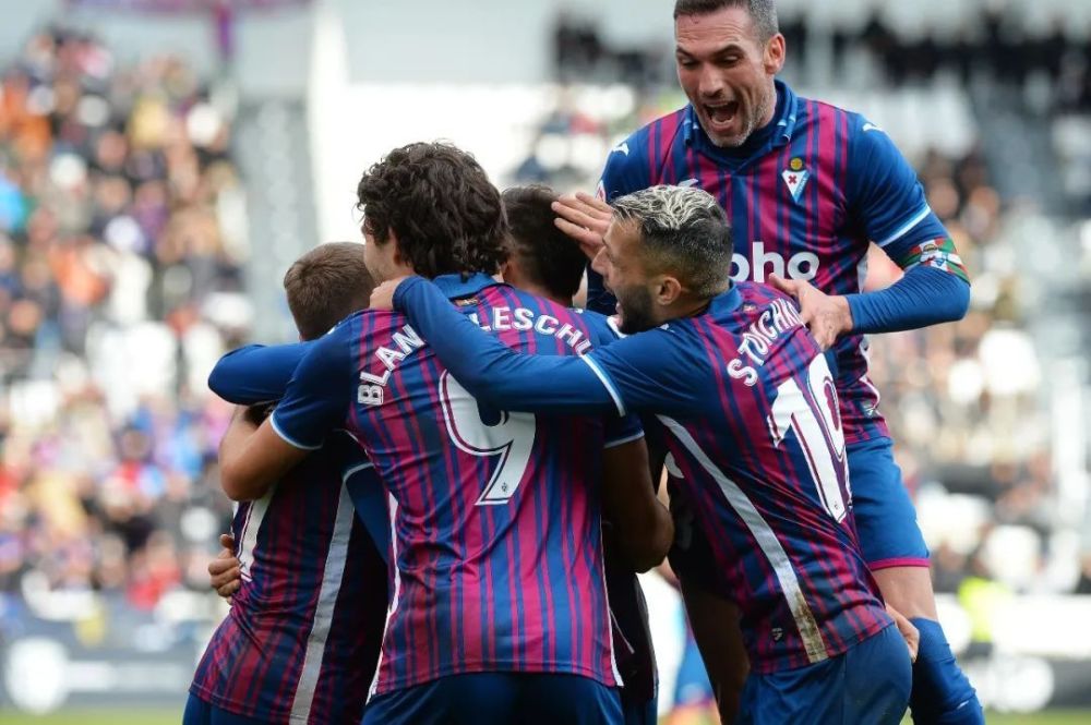 从阵容看 从阵容看